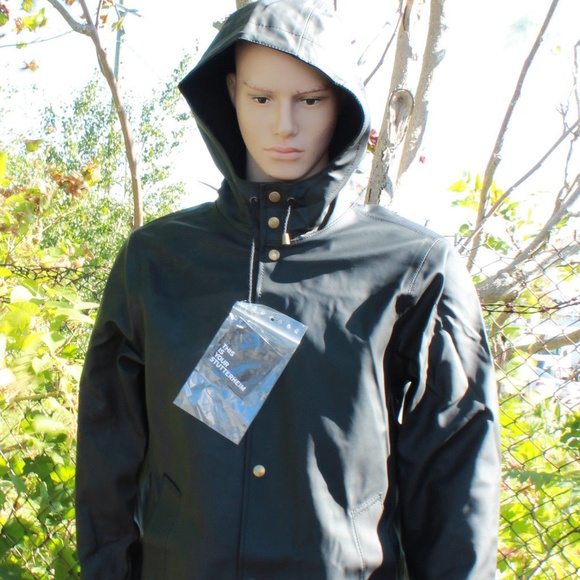 Stutterheim Other - NWT Stutterheim Arholma Raincoat Black Hooded